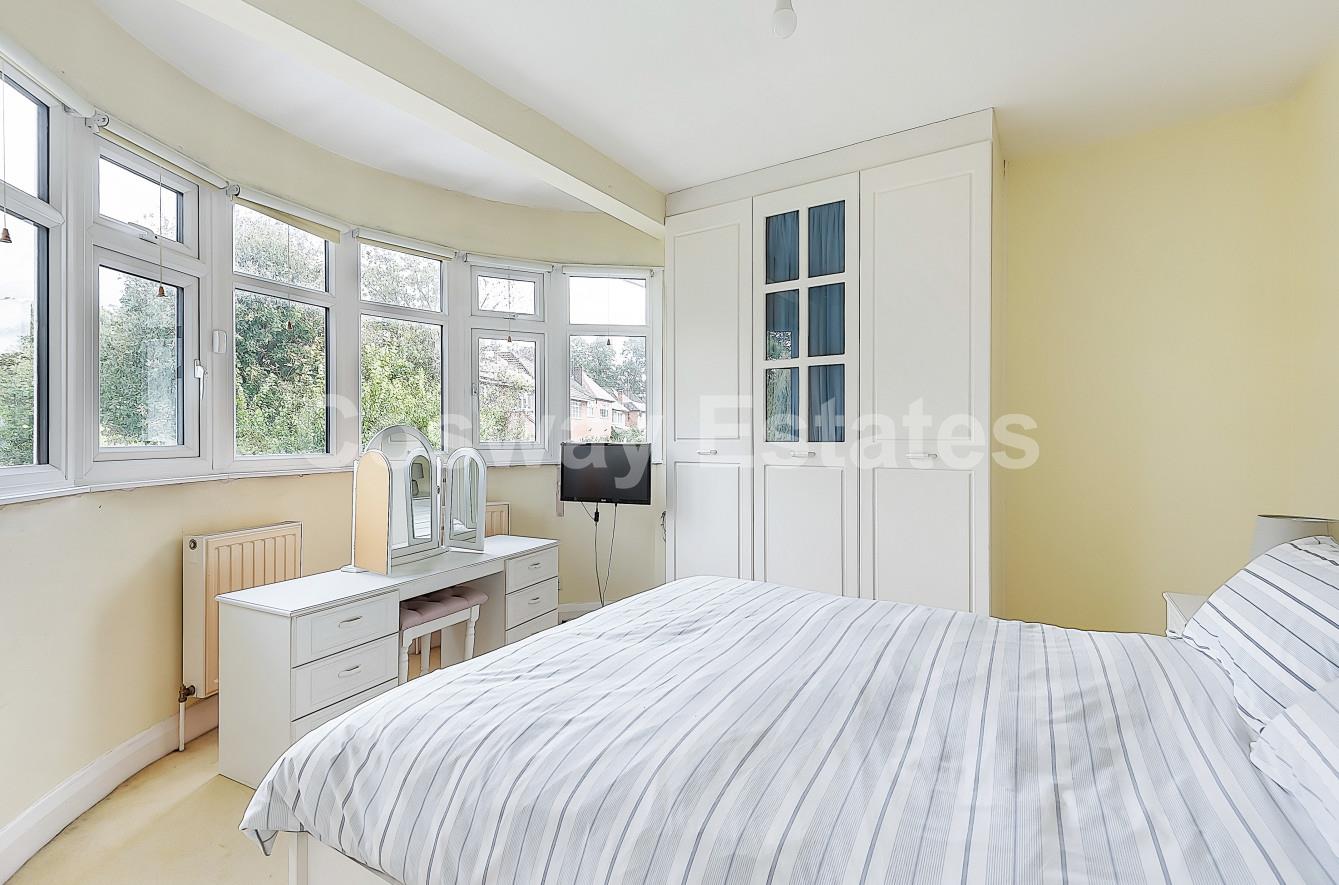 Copthall Gardens, Mill Hill